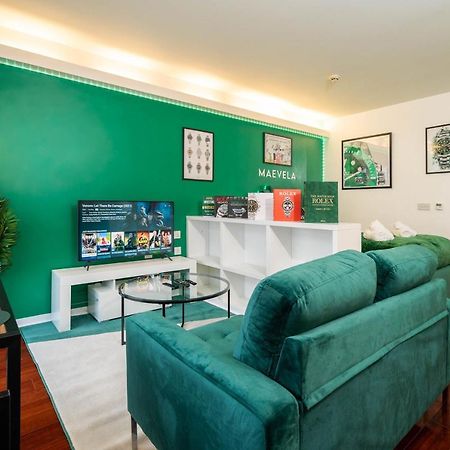 Maevela Apartments - Top Floor Rolex Themed Studio Apt Inside The Cube, Mailbox - Free Netflix & Wifi Birmingham Exterior photo