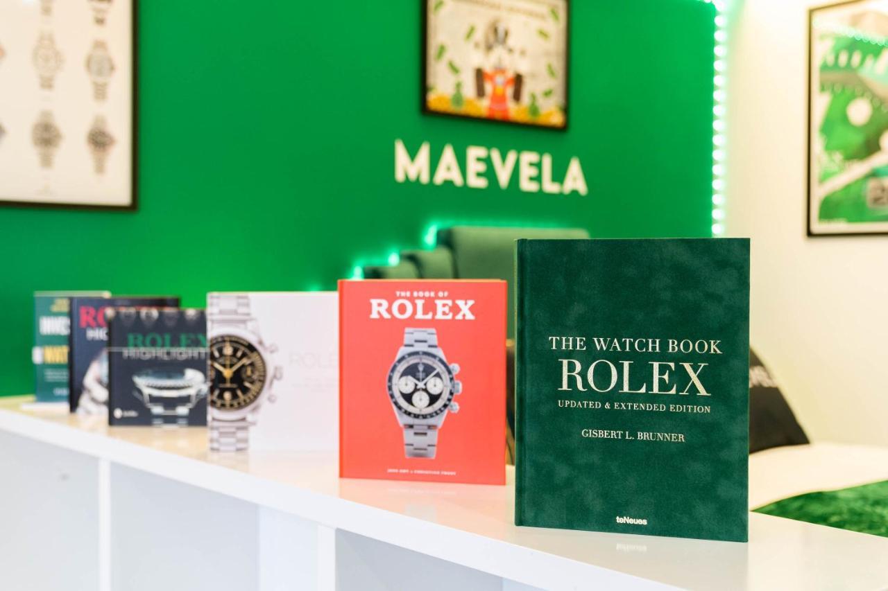 Maevela Apartments - Top Floor Rolex Themed Studio Apt Inside The Cube, Mailbox - Free Netflix & Wifi Birmingham Exterior photo